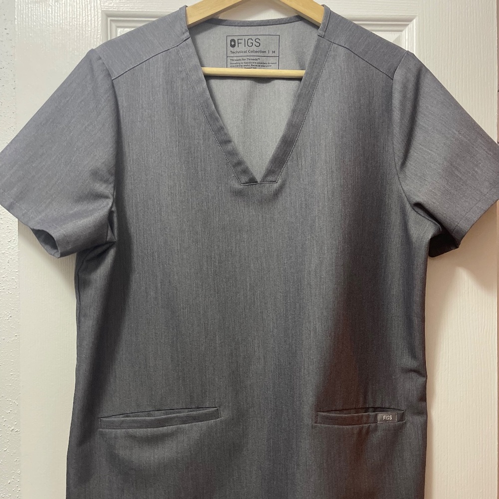 Figs Casma Three Pocket Scrub Top